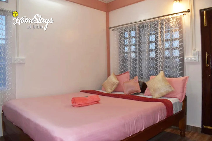 Classic Room-Cloud Nest Bamboo Homestay-Cherrapunji 