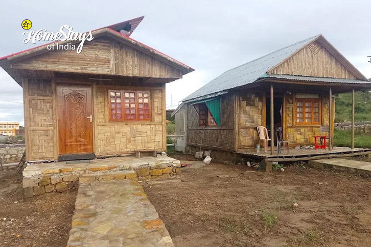 Front View Cloud Nest Bamboo Homestay-Cherrapunji 