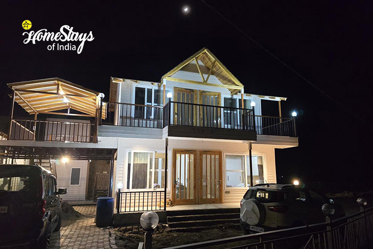 Night View-The Timberline Abode-Umelia 