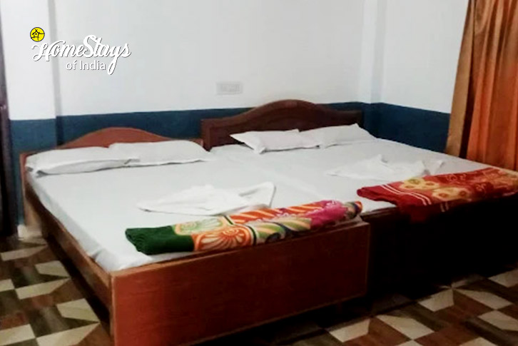Room 1-Evergreen Escape Homestay, Kotagiri-Nilgiri